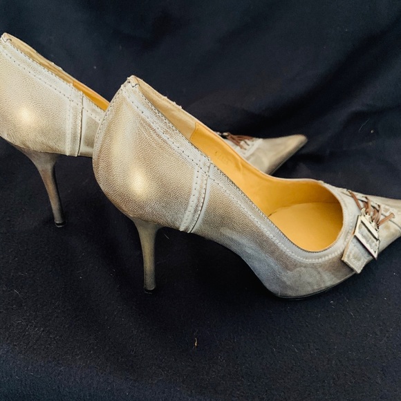 Pointy Toe Heels - Picture 2 of 2